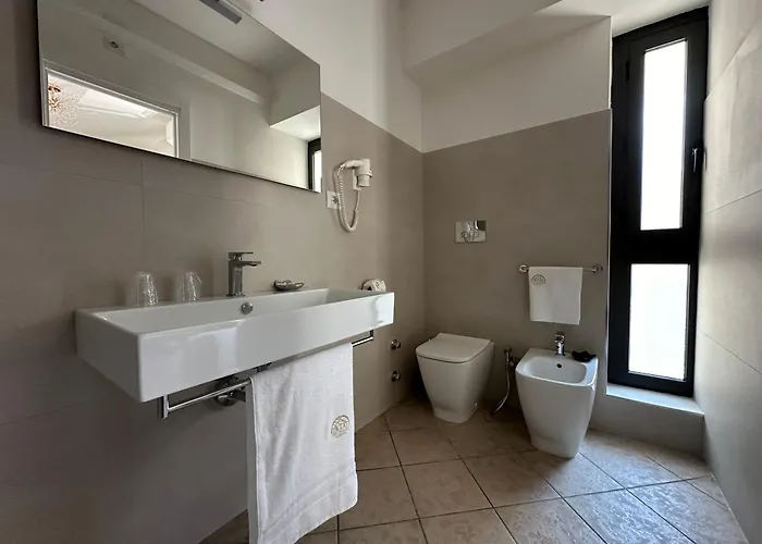 招待所 The Gallery