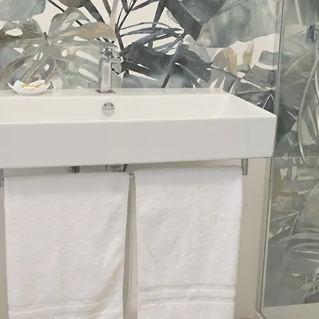 The Gallery בית הארחה בלבדרה מריטימו